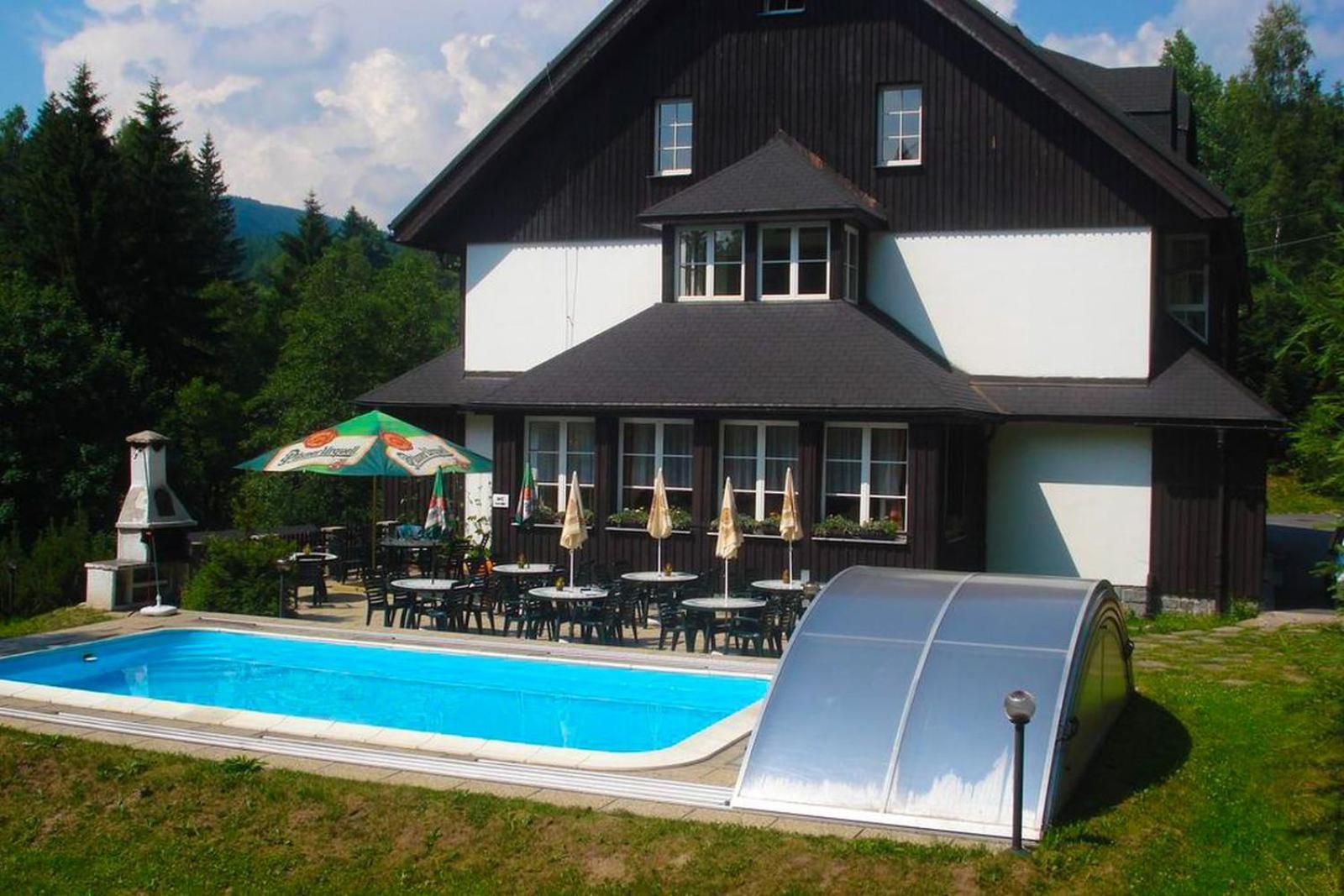 Hotel Konsel Říčky Eksteriør billede