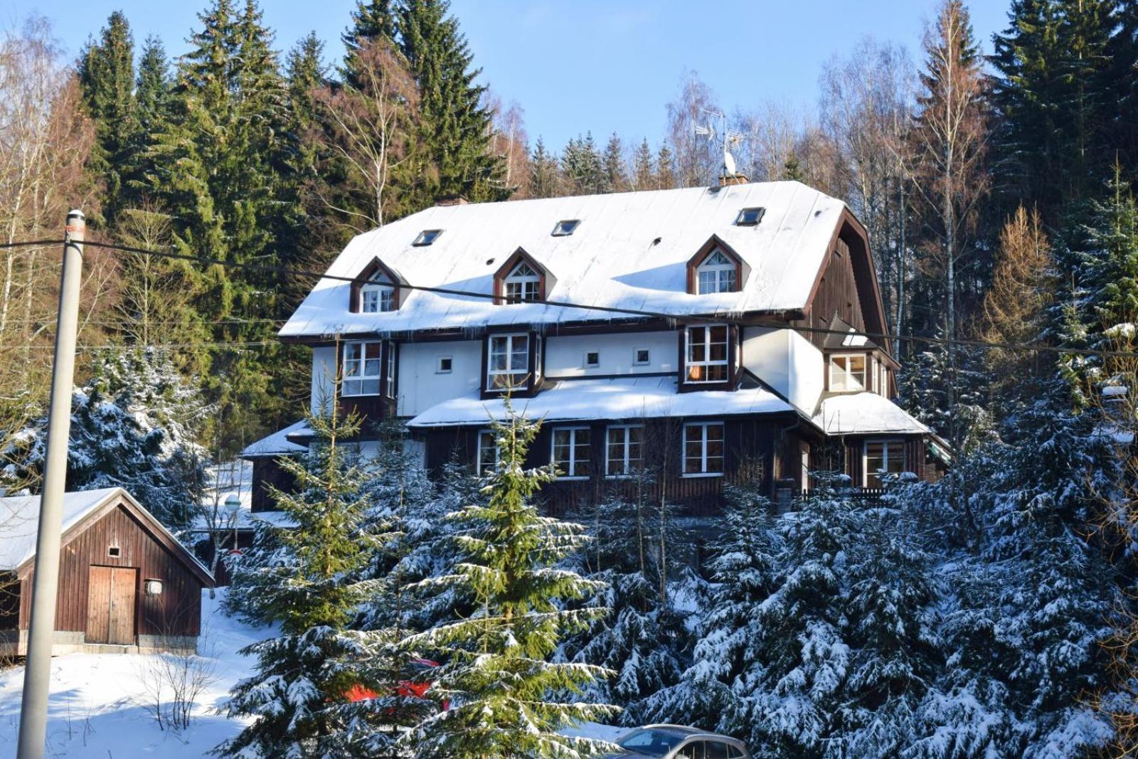 Hotel Konsel Říčky Eksteriør billede