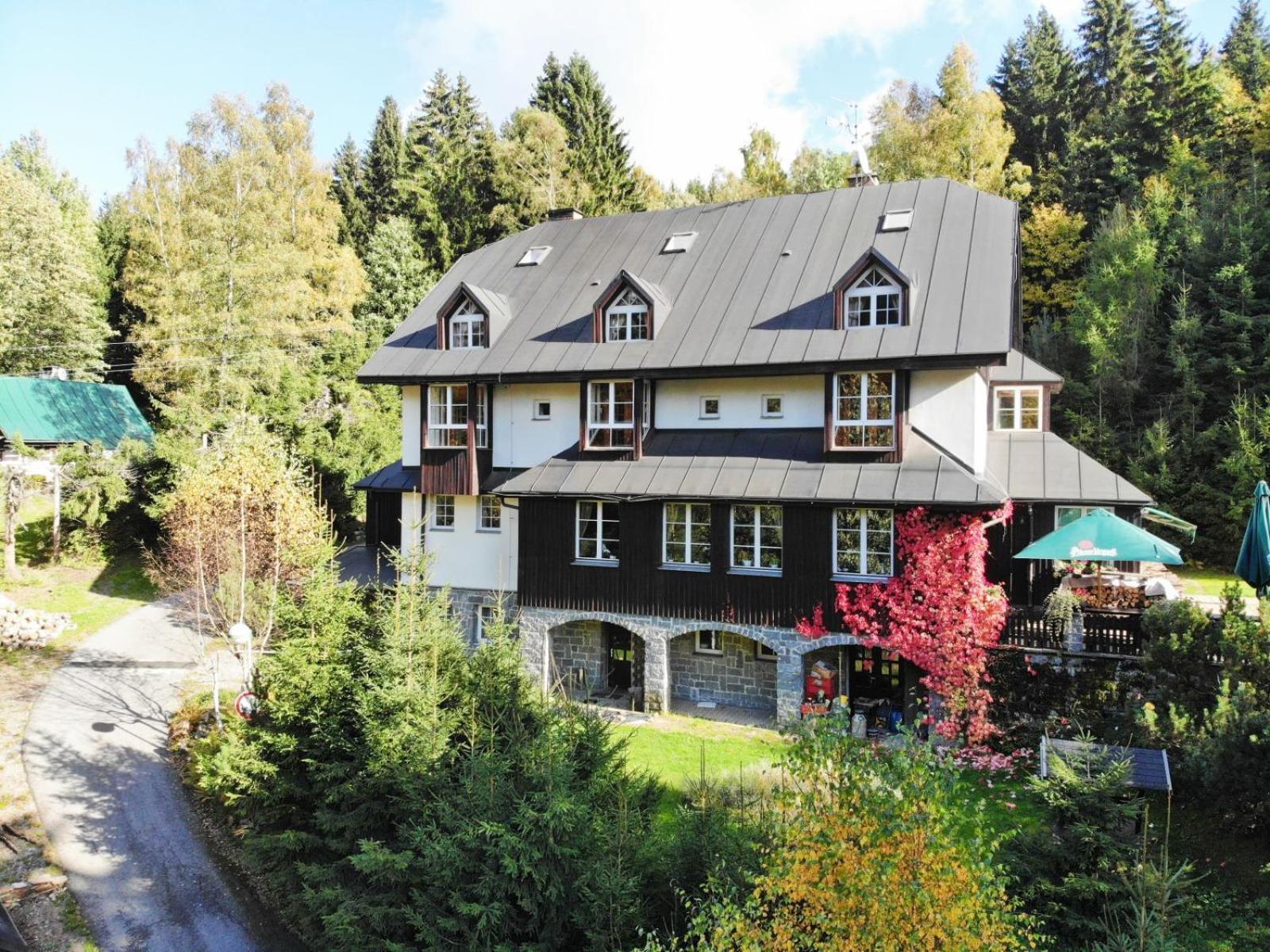 Hotel Konsel Říčky Eksteriør billede