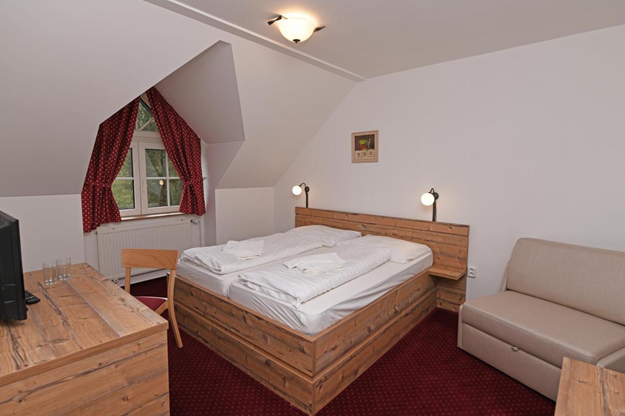 Hotel Konsel Říčky Eksteriør billede