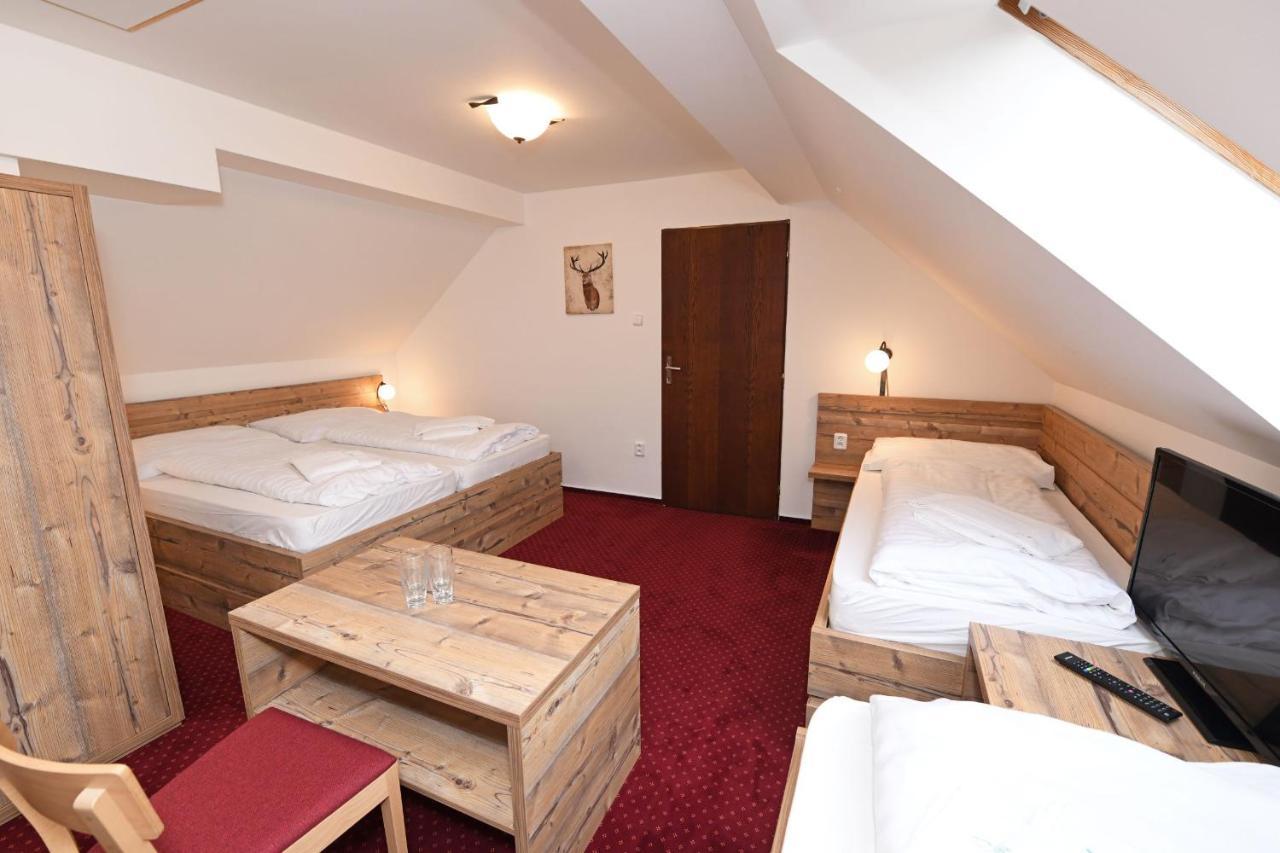Hotel Konsel Říčky Eksteriør billede